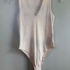 A New Day Ribbed V Neck Bodysuit Cream White Sleeveless Size Small NWT